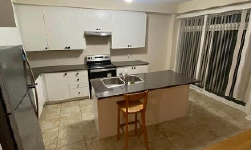 4Br/2.5B House For R...