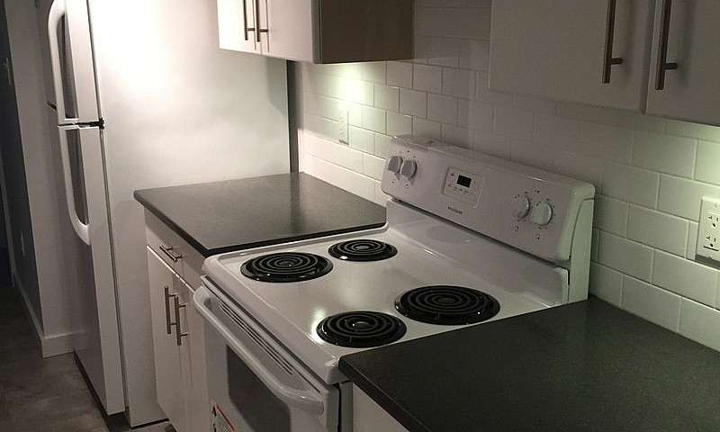 Spacious & Quiet Com...