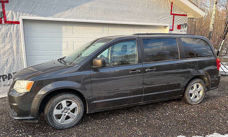 2017 Dodge Caravan...