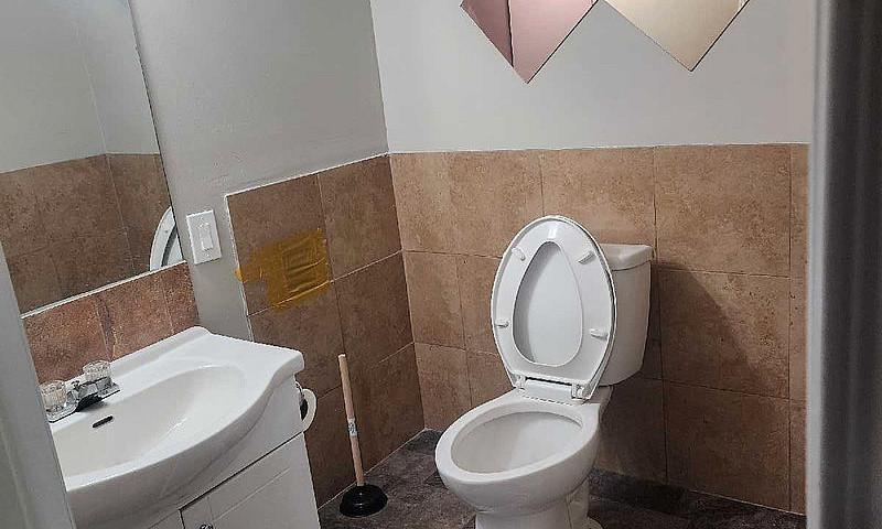 Private Rooms For Re...