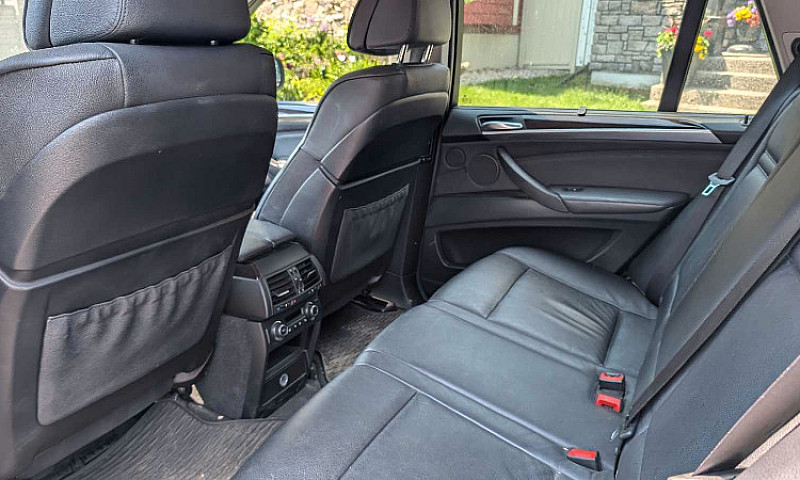 Bmw X5 (Black)...