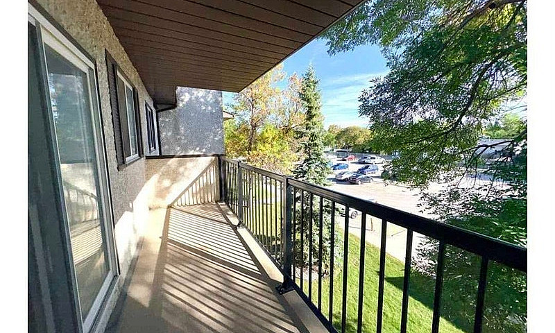 2 Bed 1 Bath Condo...