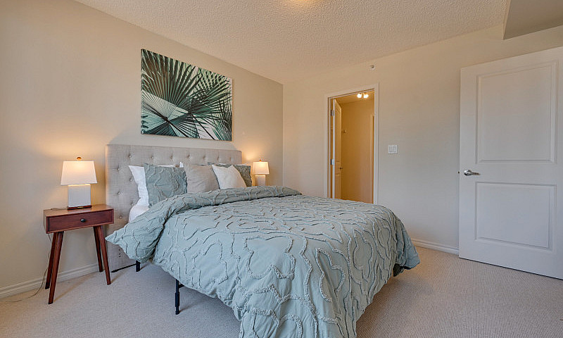 2 Bed Condo - Great ...