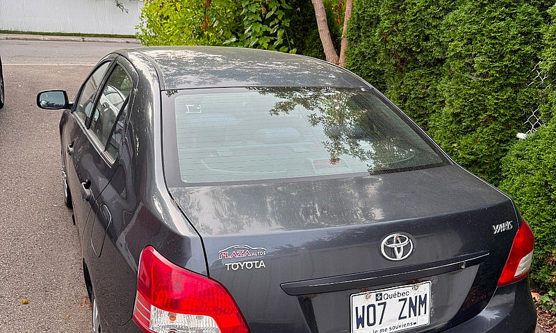 Toyota Yaris Sedan 2...