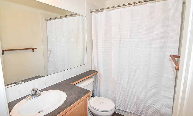 Sw Condo - Two Bed T...