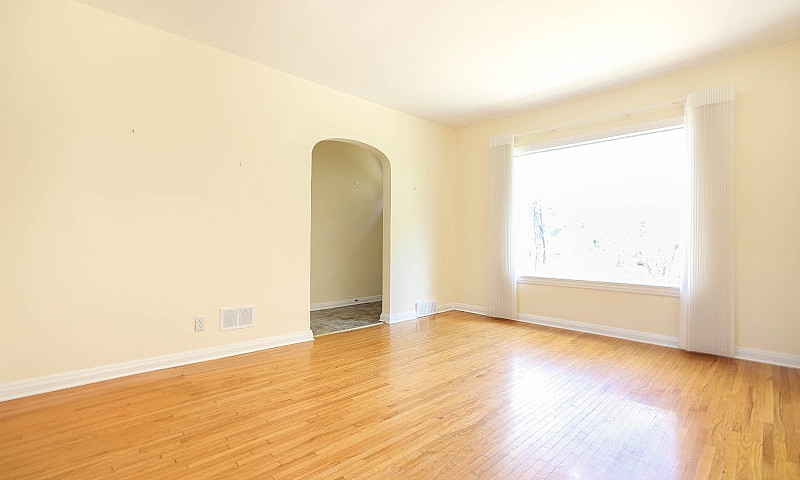**4Bed 2Bath House F...