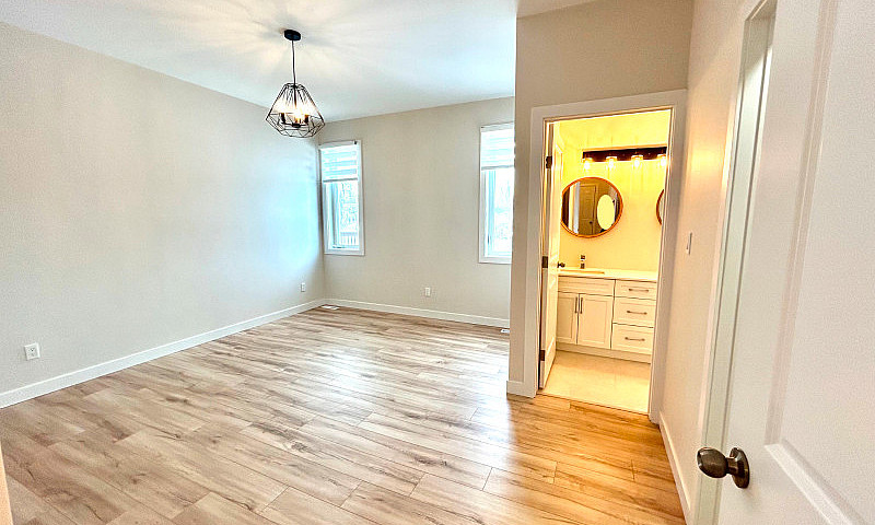 New 5 Bed 3 Baths Fu...