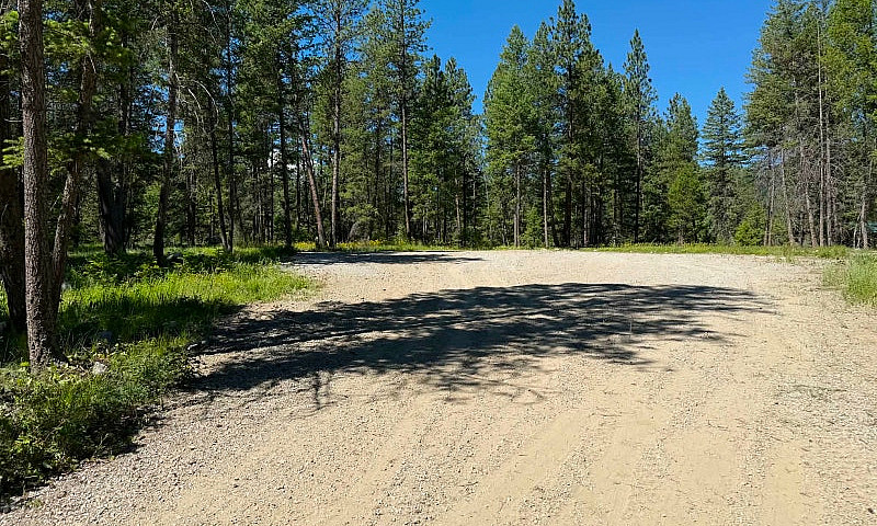 2.5 Acres Of  Land F...