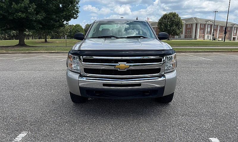 2009 Chevy Silverado...