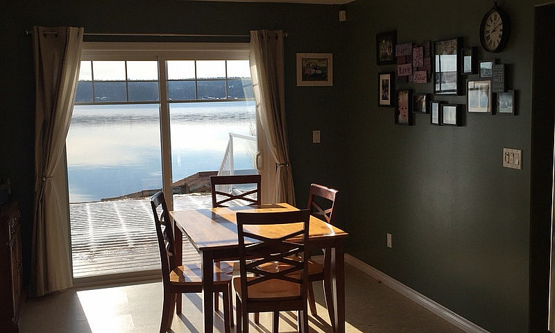 Beautiful Lakefront ...