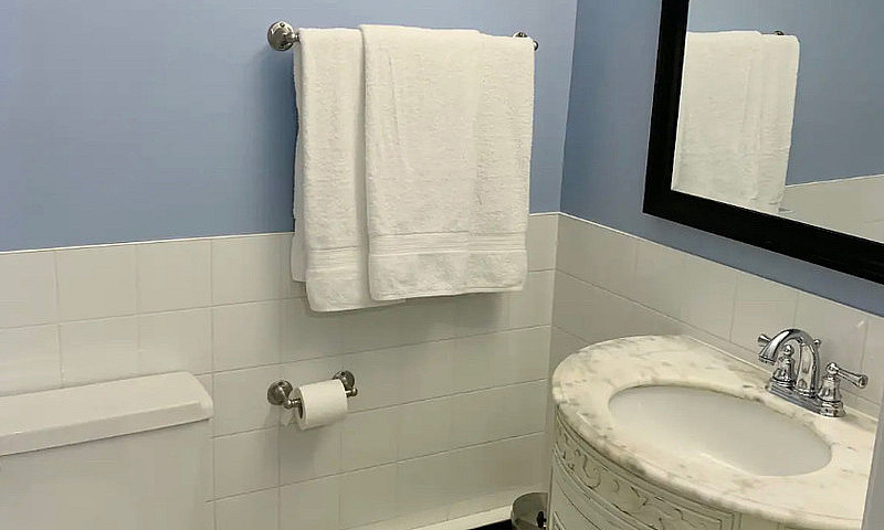 2Bed 1.5Ba On Quinpo...