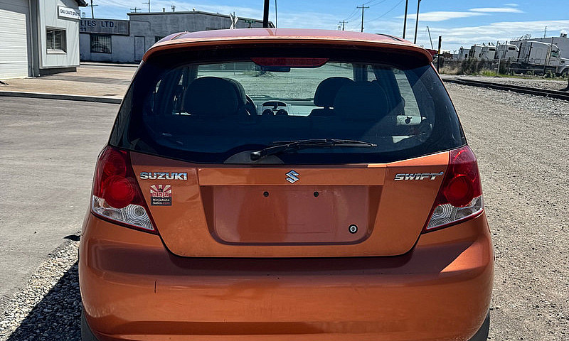 2005 Suzuki Swift St...