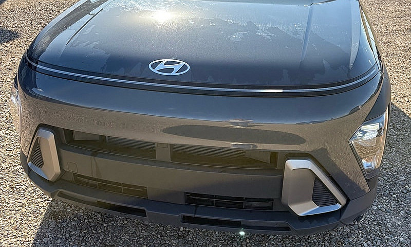 2024 Hyundai Kona Se...