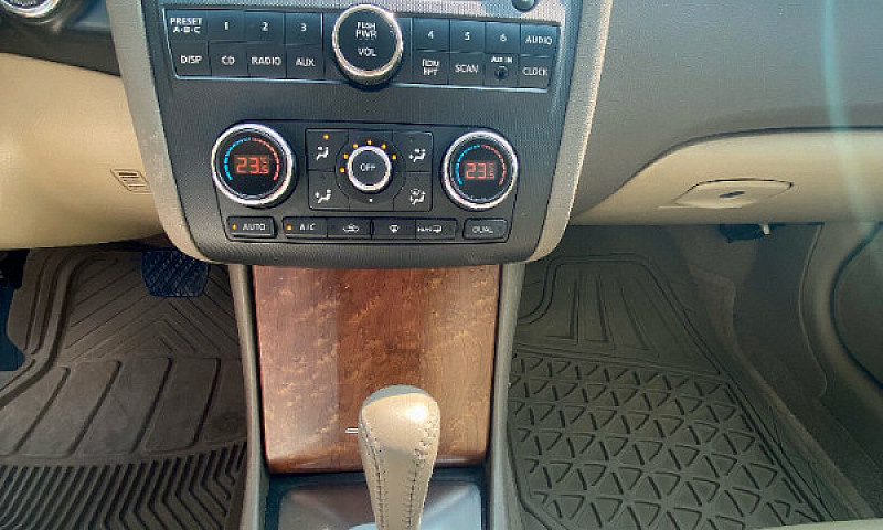 2008 Nissan Altima 2...