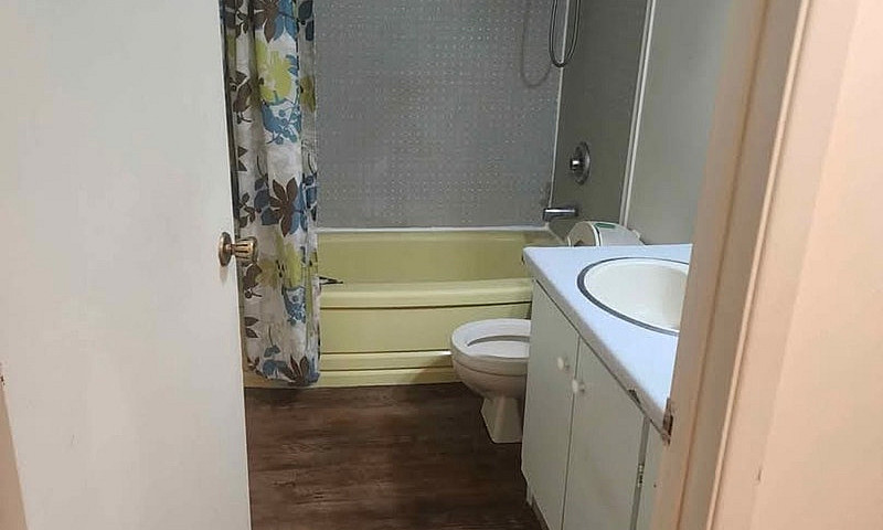2 Bedroom Basement/B...