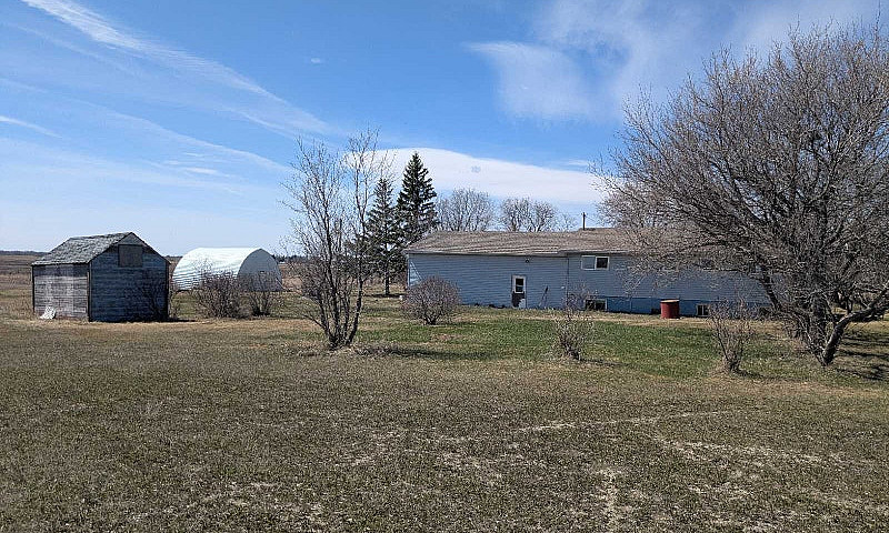 Quiet Rural Home...