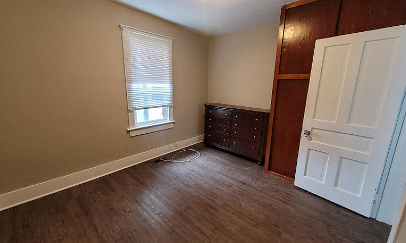 4 Bedroom, 2 Bath Ho...