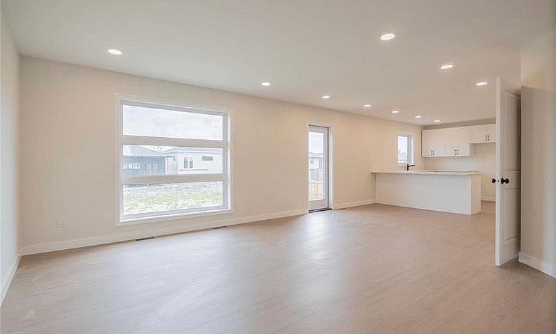 Open House Sun 1-3 J...