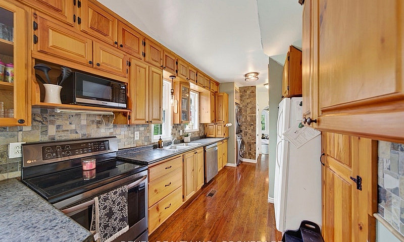 House For Sale 275 H...