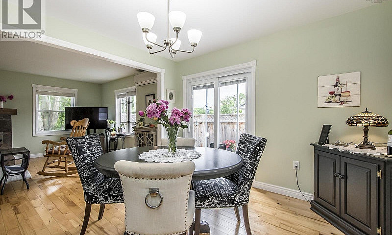 3 Bedroom, 2.5 Bathr...