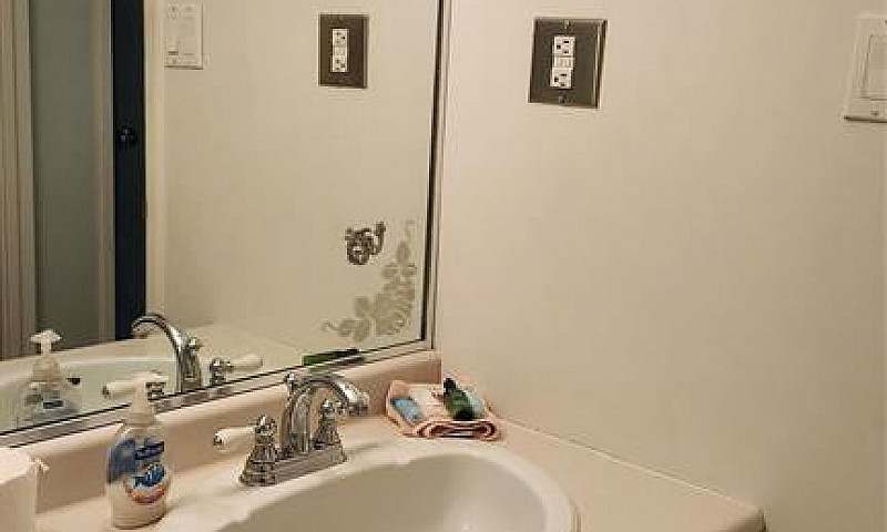 Beautiful 1-Bedroom,...