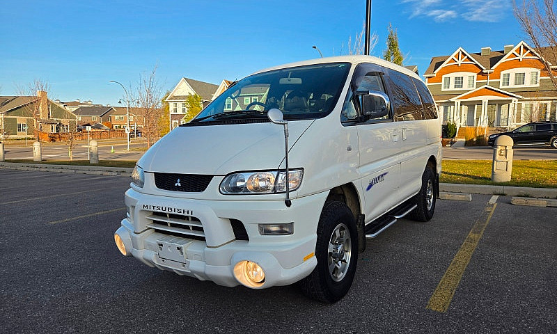 Mitsubishi Delica Ch...