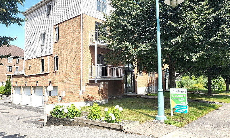 Condo Avec Garage (P...