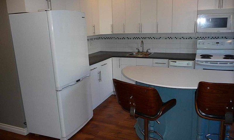 1 Bedroomed, 1 Full ...