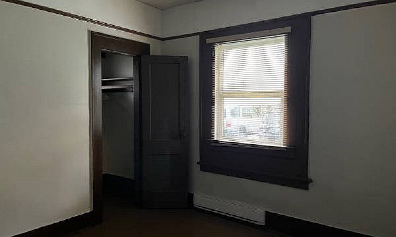 2 Bedroom 1.5 Storey...