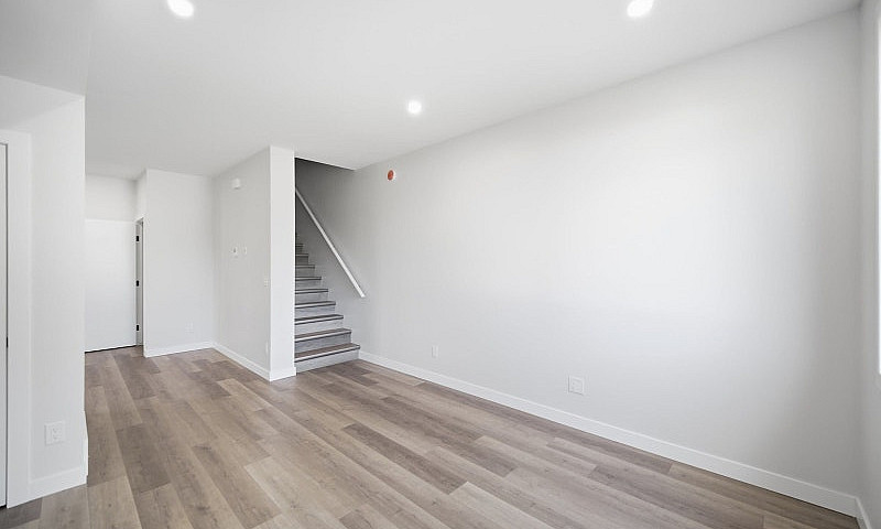 Brand New Townhouse ...