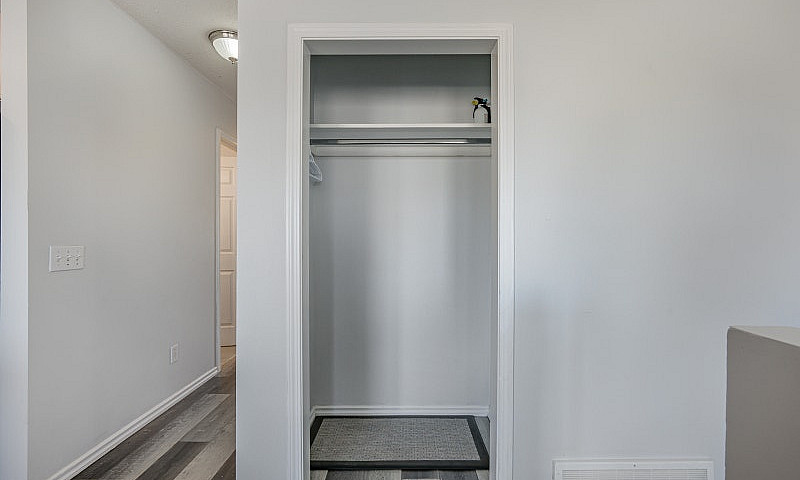 2 Bedroom Condo In S...
