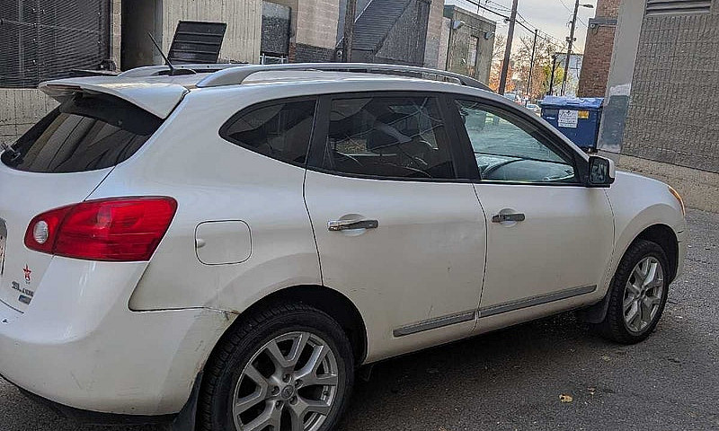 2011 Nissan Rogue...