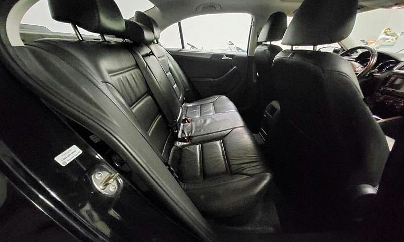2015 Volkswagen Jett...