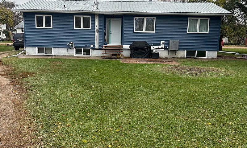 House  In Craik For ...