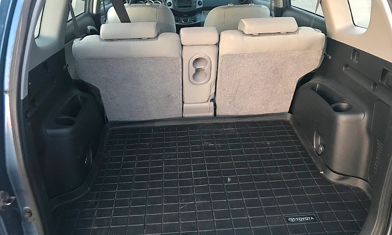 2010 Toyota Rav 4 - ...