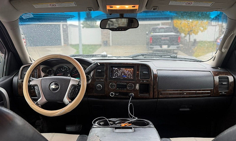  Chevy Silverado 350...