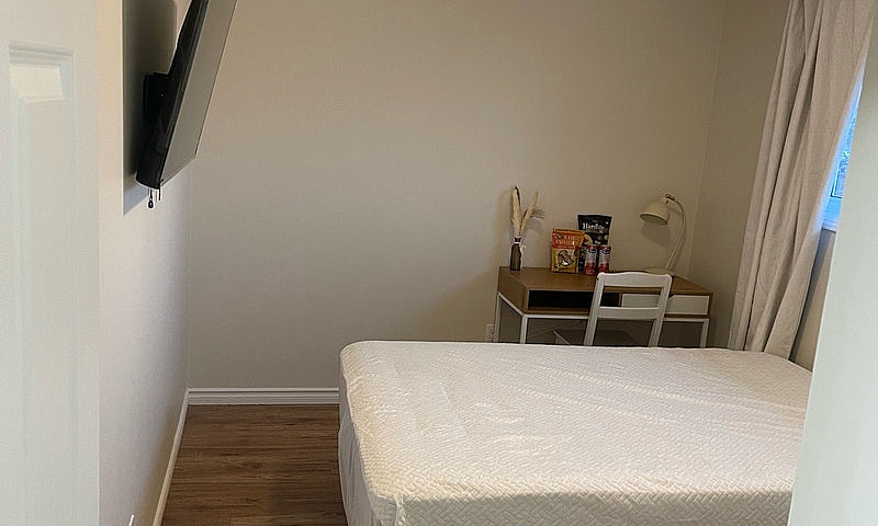 Room For Rent ...