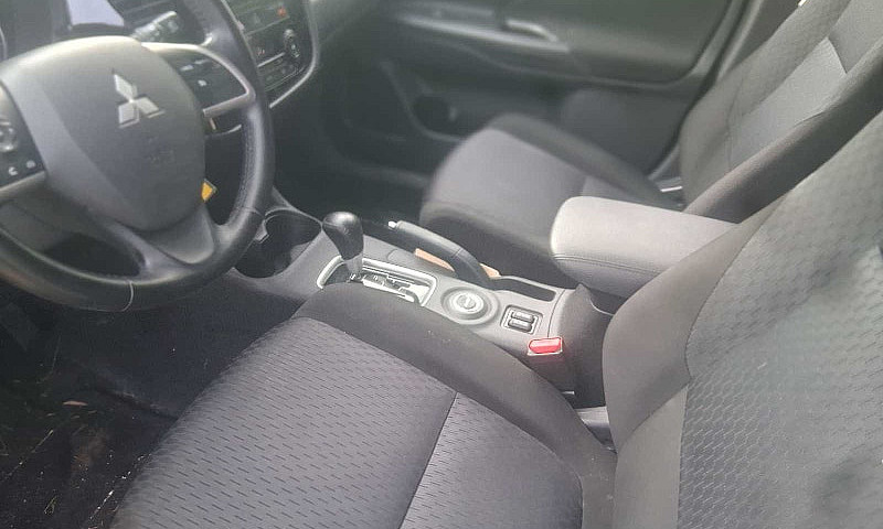 2014 Outlander Mitsu...