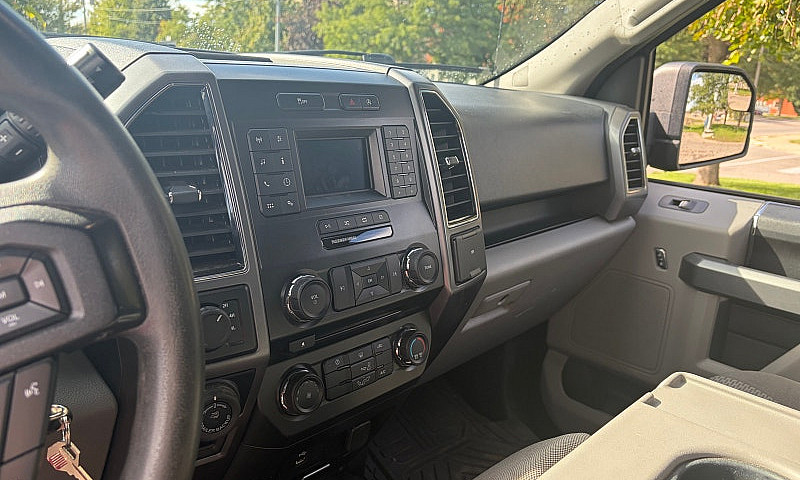 2018 Ford F150 ...