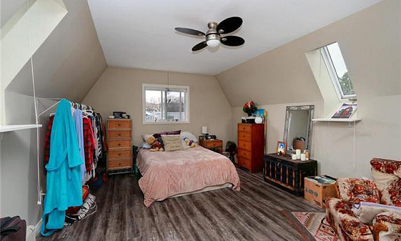 1 Bedroom / 1 Bathro...