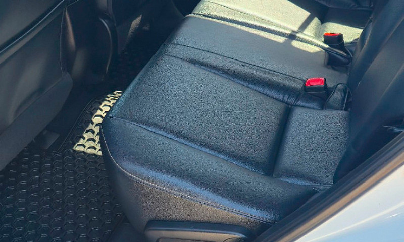 2015 Toyota Rav4 Lim...