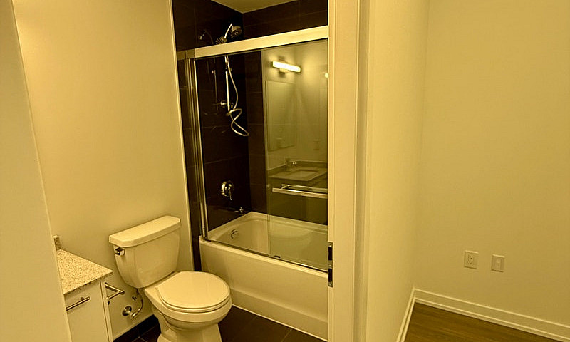 1 Bedroom + Den For ...