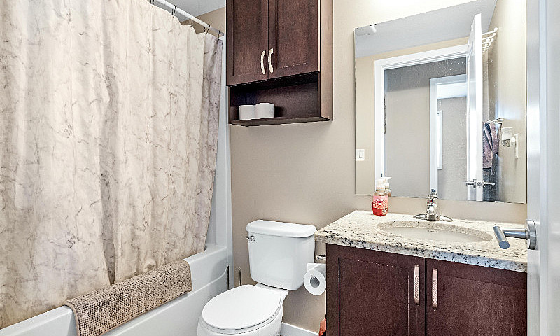 Apartment Condo For ...