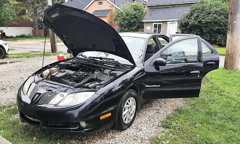 2005 Pontiac Sunfire...