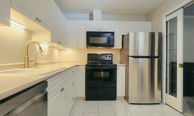 Fully Furnished 2 Be...