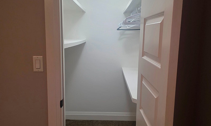 Spacious 2-Bedroom B...