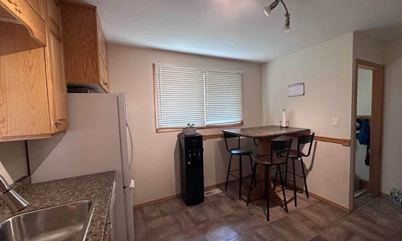 3 Bedroom Room 2 Bat...