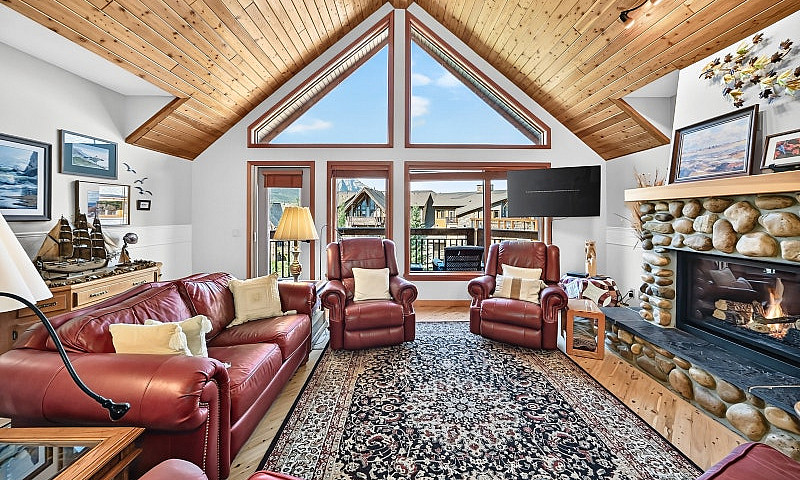For Sale: 505 Spring...