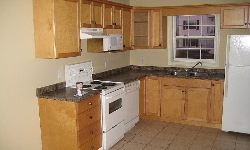 Modern 2 Bedroom Apt...