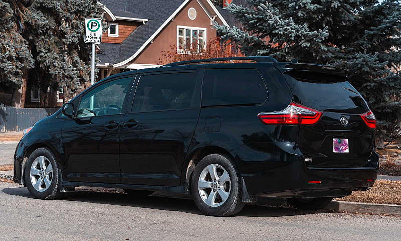 Toyota Sienna 2020...